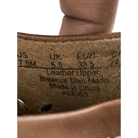 Naturalizer Womens size 7.5 Leather Slip-On Shoes With Floral Cutout - Picture 6 of 6